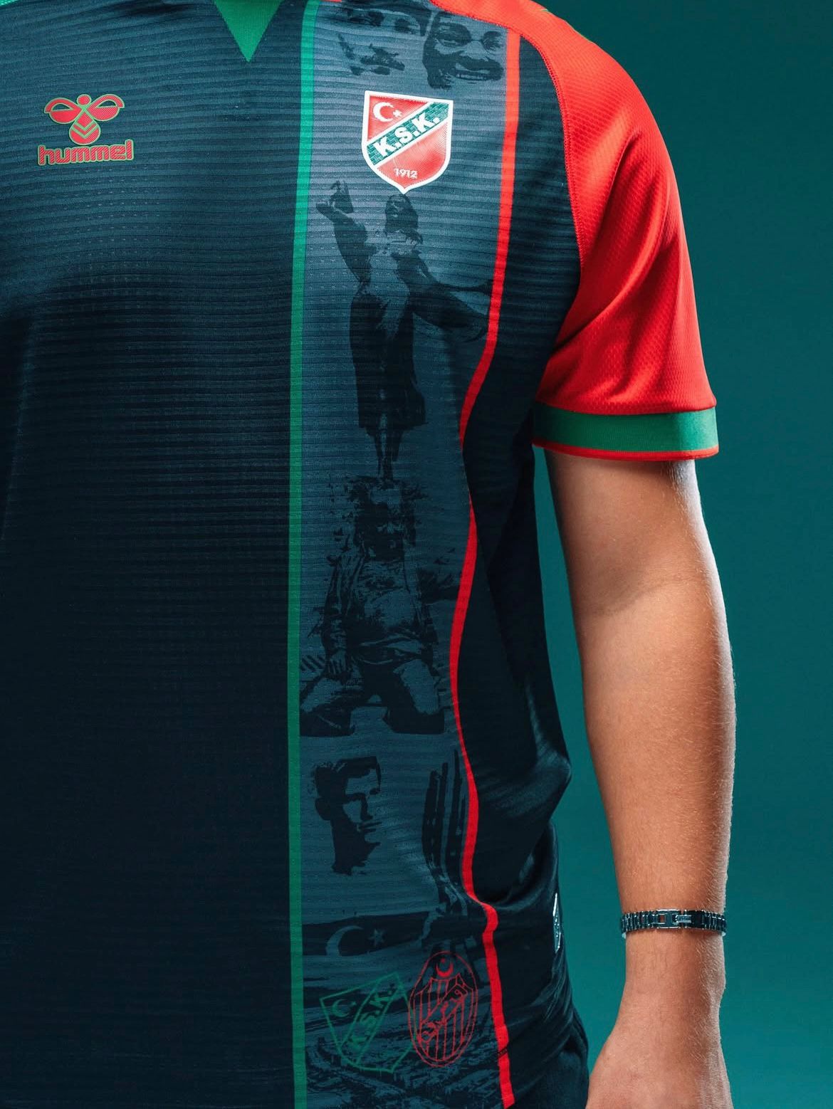 HUMMEL ZÜBEYDE ANA FUTBOL 5XL